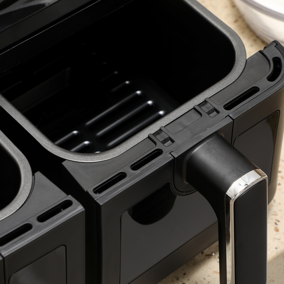 Dual Air Fryer 8L Family Size w/ 2 Basket 8 Presets Cookbook Timer 2500W