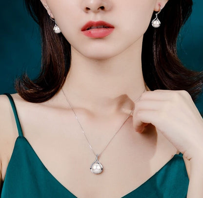 Elegant 925 Sterling Silver Crystal Pearl Pendant Necklace - Perfect Gift for Women & Girls in the UK
